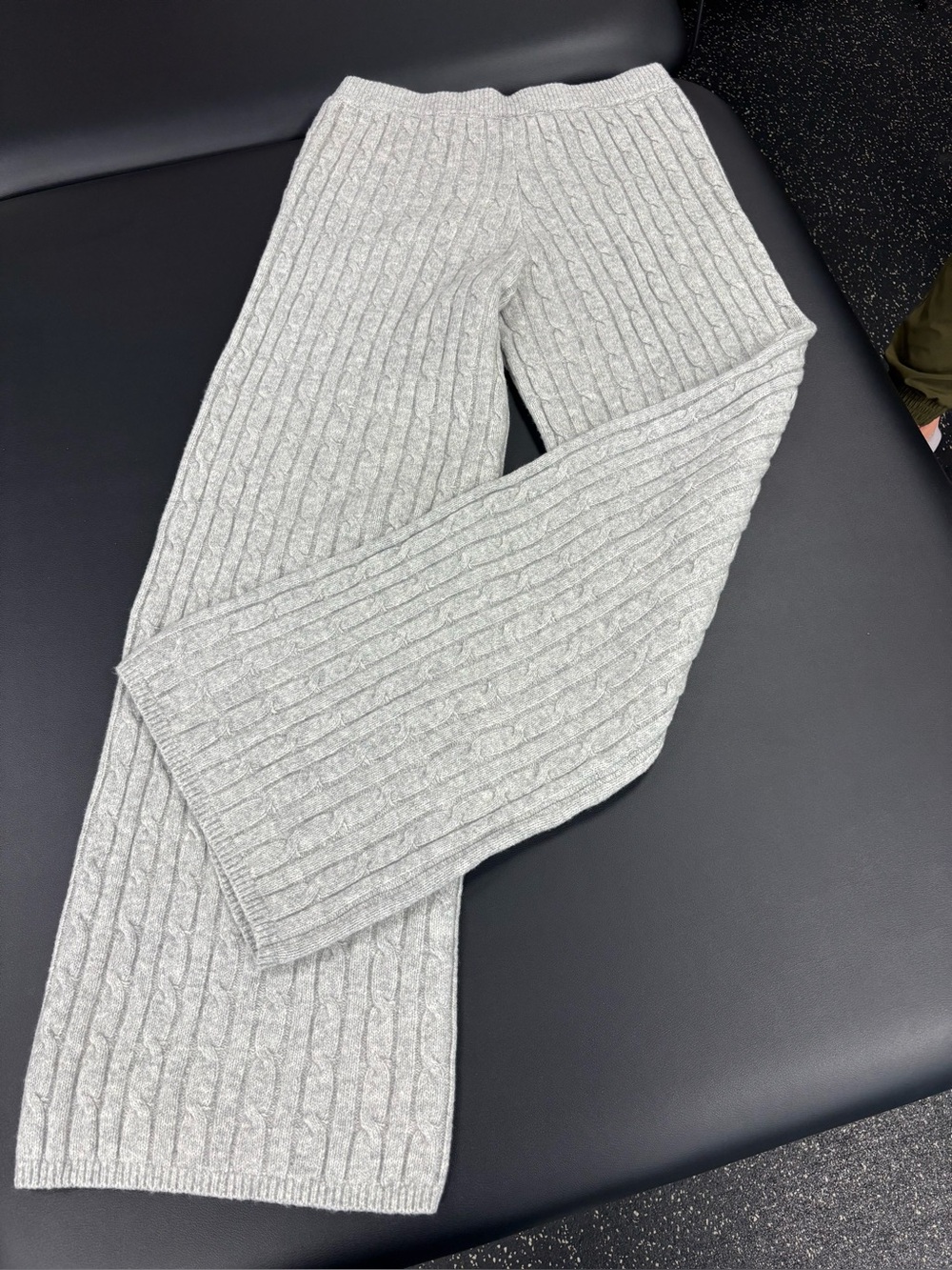 GAP NWT Women's Cable-Knit Wide-Leg Sweater Pants - Light Gray Size Small